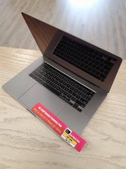 ON SALE NOW! Macbook air Rentina 13 inch Core I5 - 90 day warranty included!