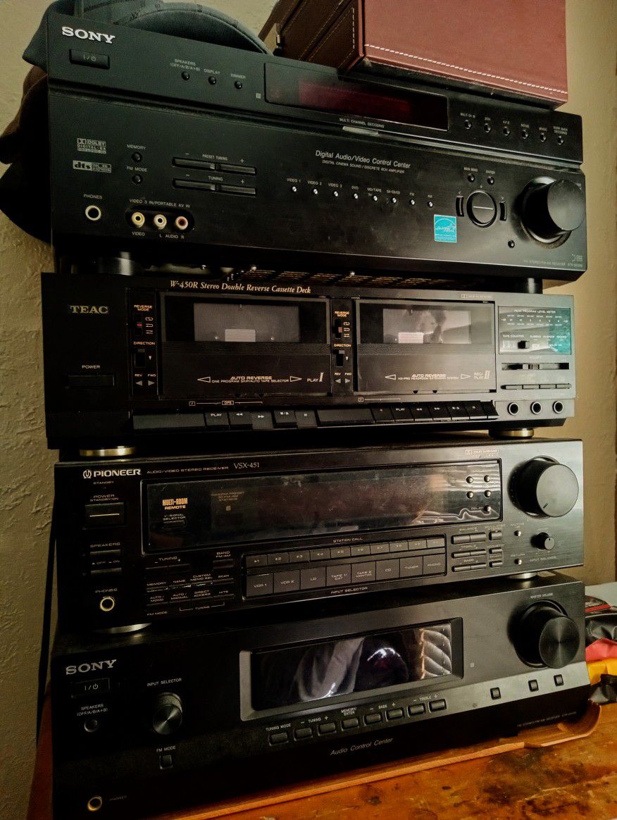 LOT OF STEREO RECEIVERS - SONY - PIONEER - TEAC