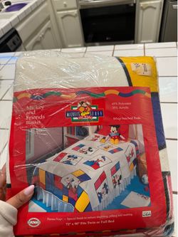 New Mickey and friends blanket twin full bed