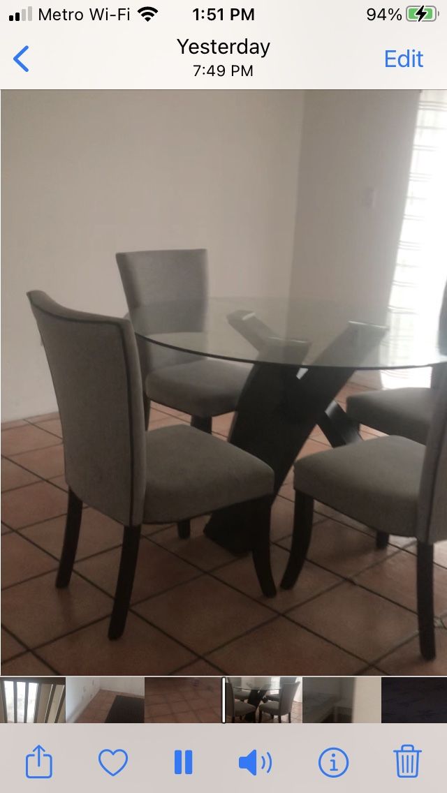 Dining Room Table W 4 Chairs