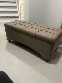 Bench , storage