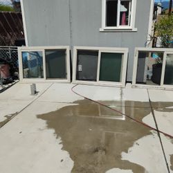  3 Vinyl Windows 48x32  Never Used $200 All 3