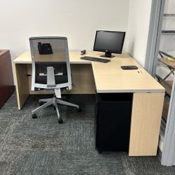 L Shape Desk - $230 Off