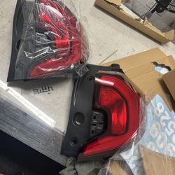2018-2021 GMC Terrain Driver SideLight