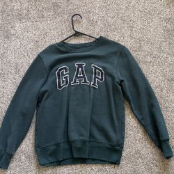 GAP green crewneck 