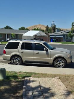 2005 Lincoln Aviator