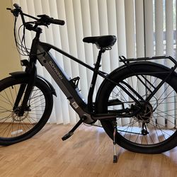 Hybrid E-Bike (Schwinn Coston DX) - Never Ridden