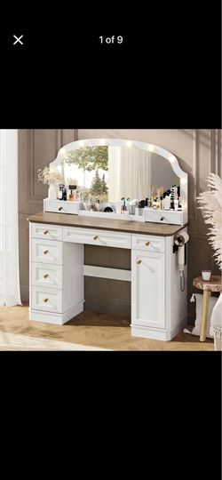 Brand new luxury light up vanity heavy duty worth  400