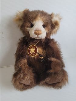 Charlie Bears Becky Teddy Bear -CB 104716A W/ Tags Great Condition.