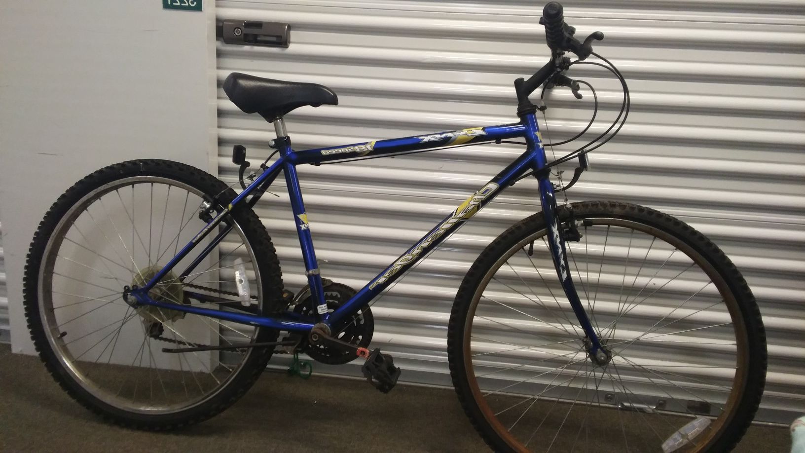 18-SPEED BLUE 26" MEN'S LYNX CHALLENGER MOUNTAIN BIKE