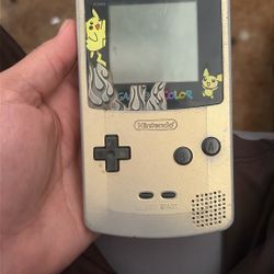 Game Boy Color Pikachu Edition