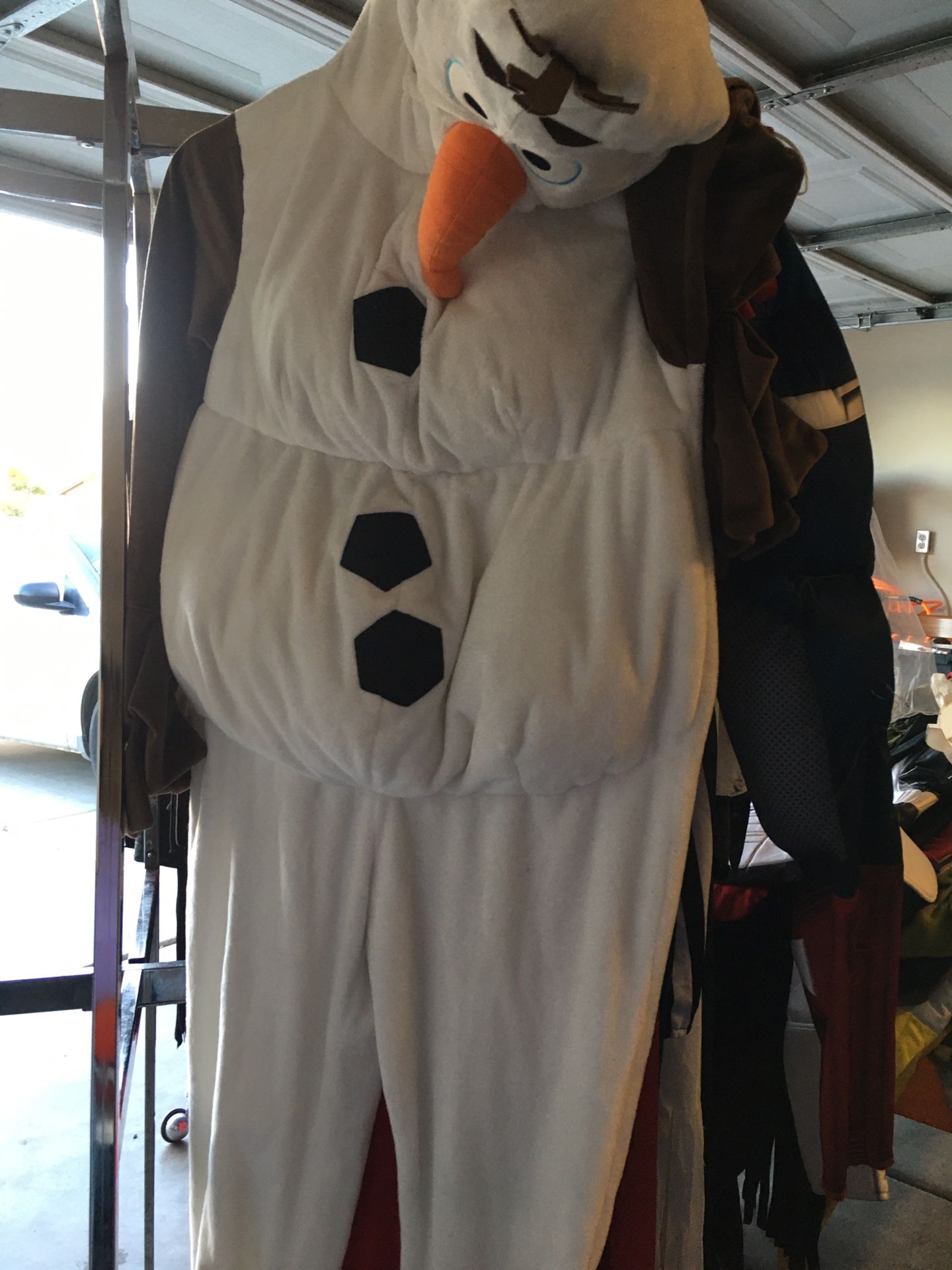 Olaf size 7/8