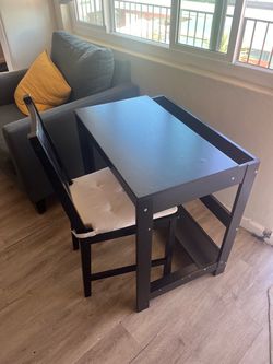 Small desk and chair included