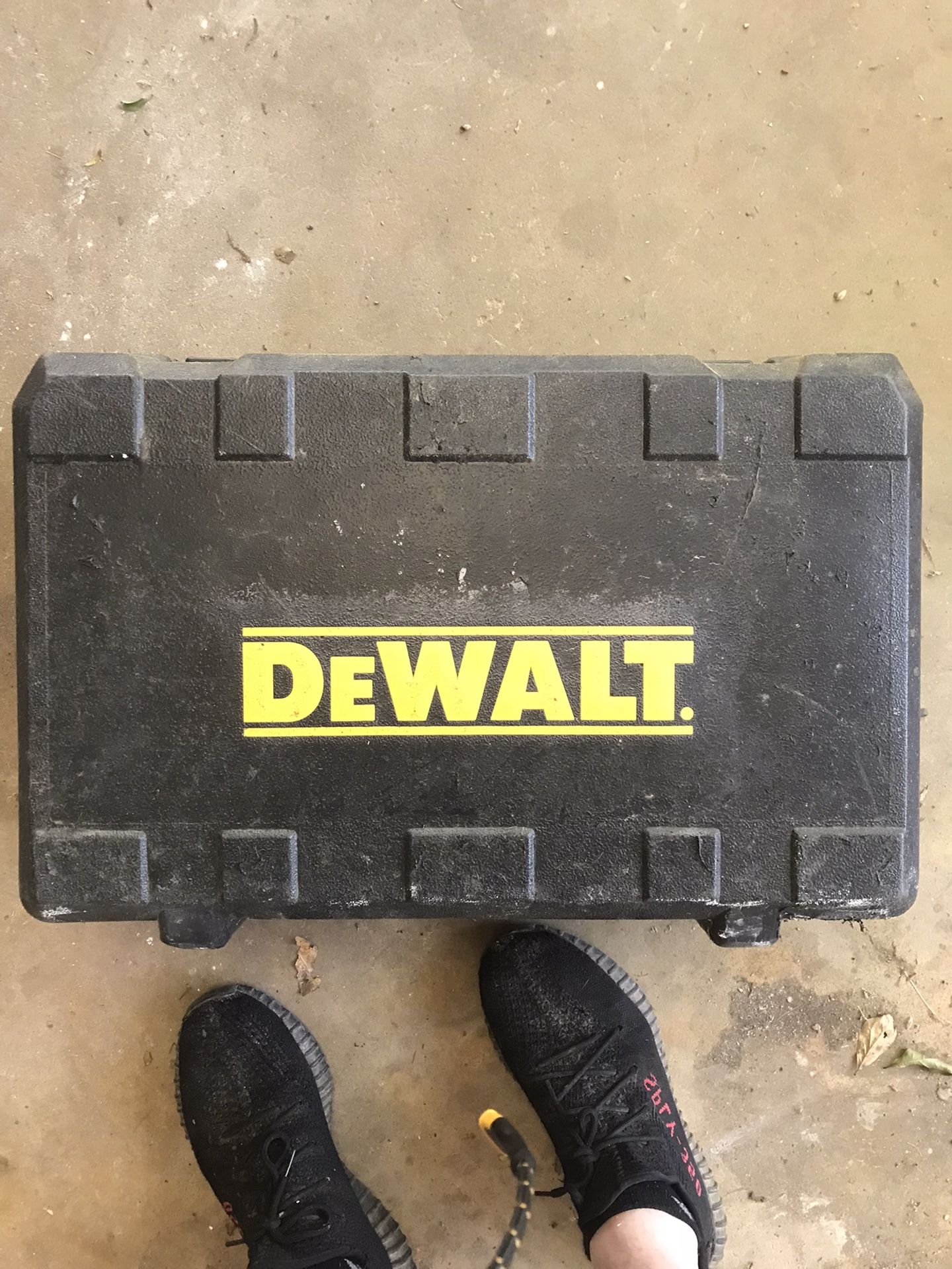 DeWalt 18V Circ Saw + Sawzall + Light