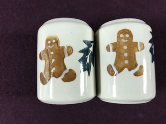 Gingerbread Holly Christmas Salt & Pepper Shakers