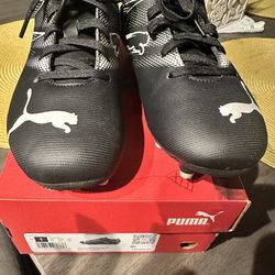 Soccer shoes youth size 1