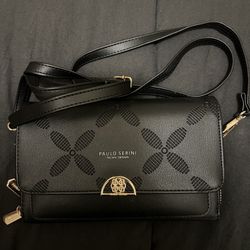 black crossbody purse
