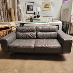 Natuzzi Adrenalina Gray Leather Loveseat