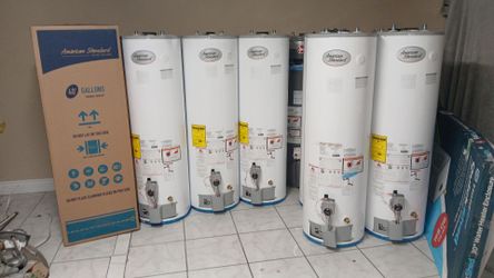 Water Heaters Boilers  40 gallons  NEW ON BOX