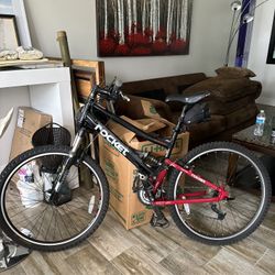 Schwinn ROCKET Mountain BIKE