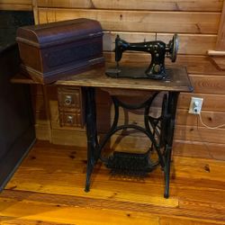 Antique Singer Sewing Machine For Sale