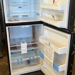 Frigidaire FFTRVB 18.3 cu. ft. Top Freezer Refrigerator MM14