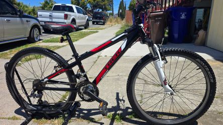 Trek Mountain Bike 24"Tires