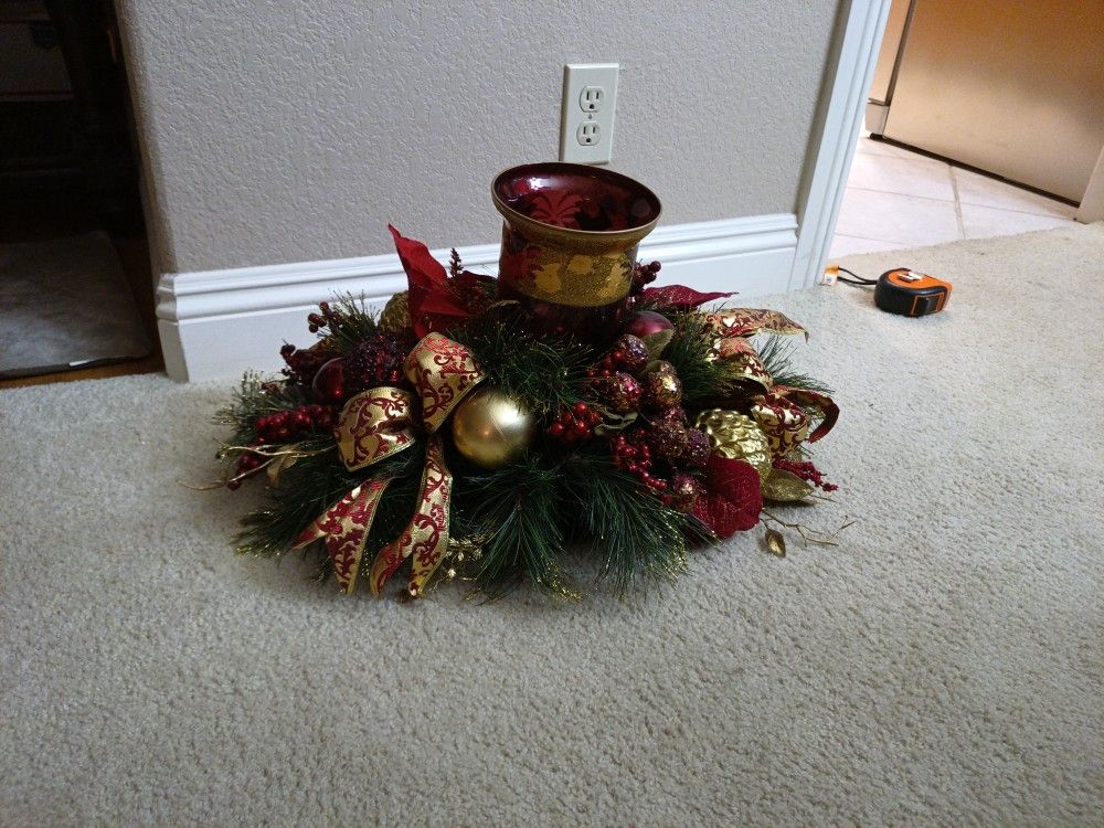 Display Center Piece Small Table
