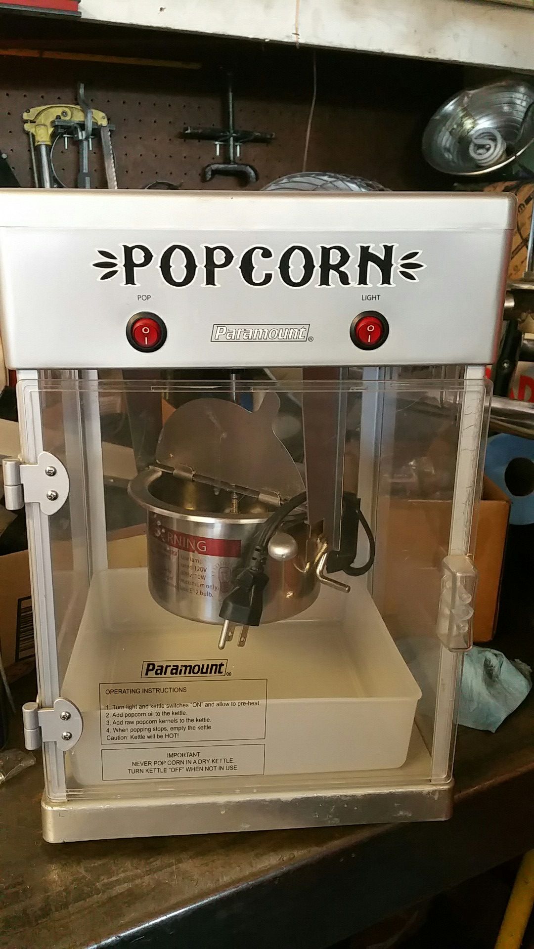 popcorn maker