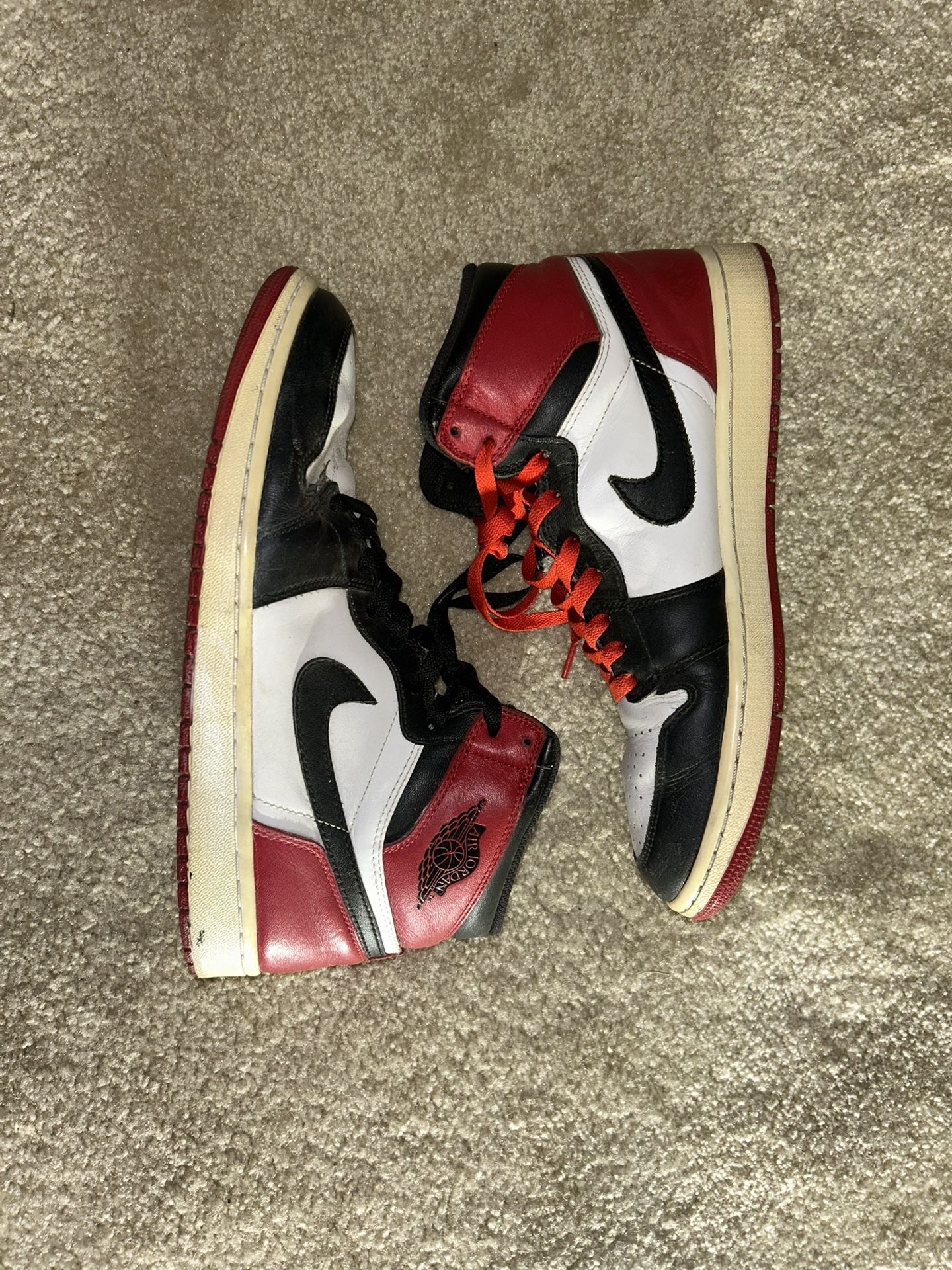 jordan 1 black toe 2013