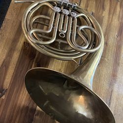 French Horn 
