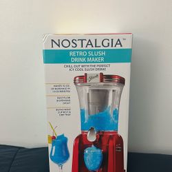 Slushy drink maker