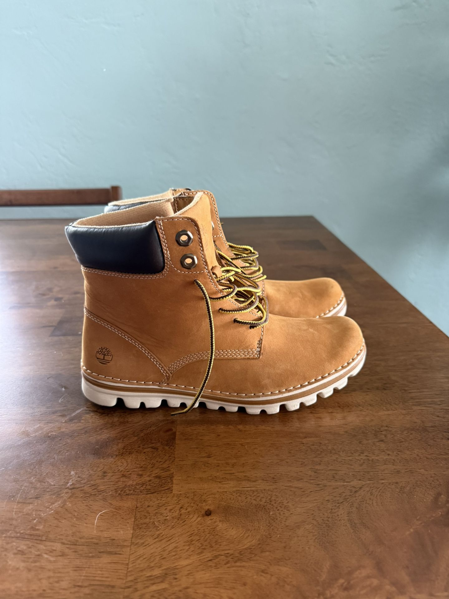 Timberlands (size 6.5) Womens