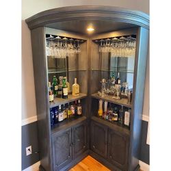 GRAY FINISH CORNER CURIO BAR-LIGHTING WINE RACK-STORAGE DISPLAY-BARRA GABETA