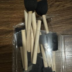 Crafters Tool Bench Foam Brushes 