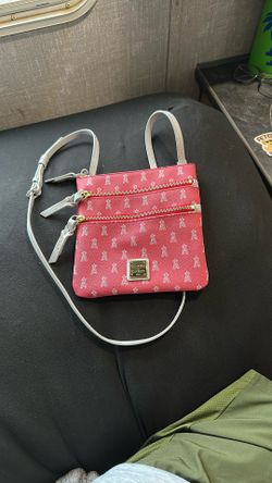 Dooney & Bourke