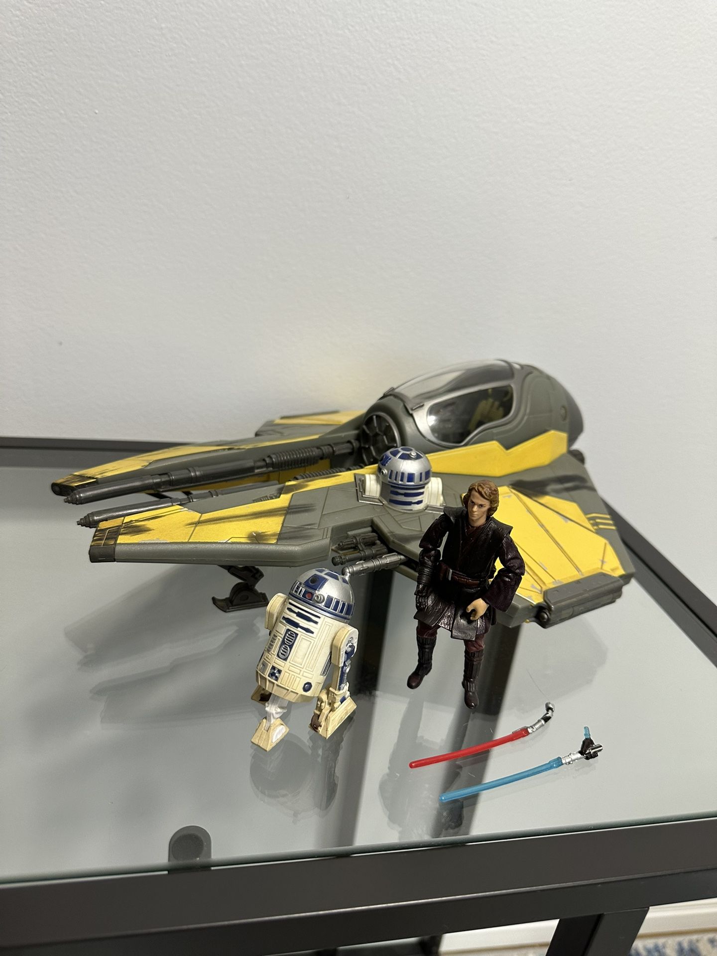 Star Wars Starfighter With Anakin And R2 D2 Figures
