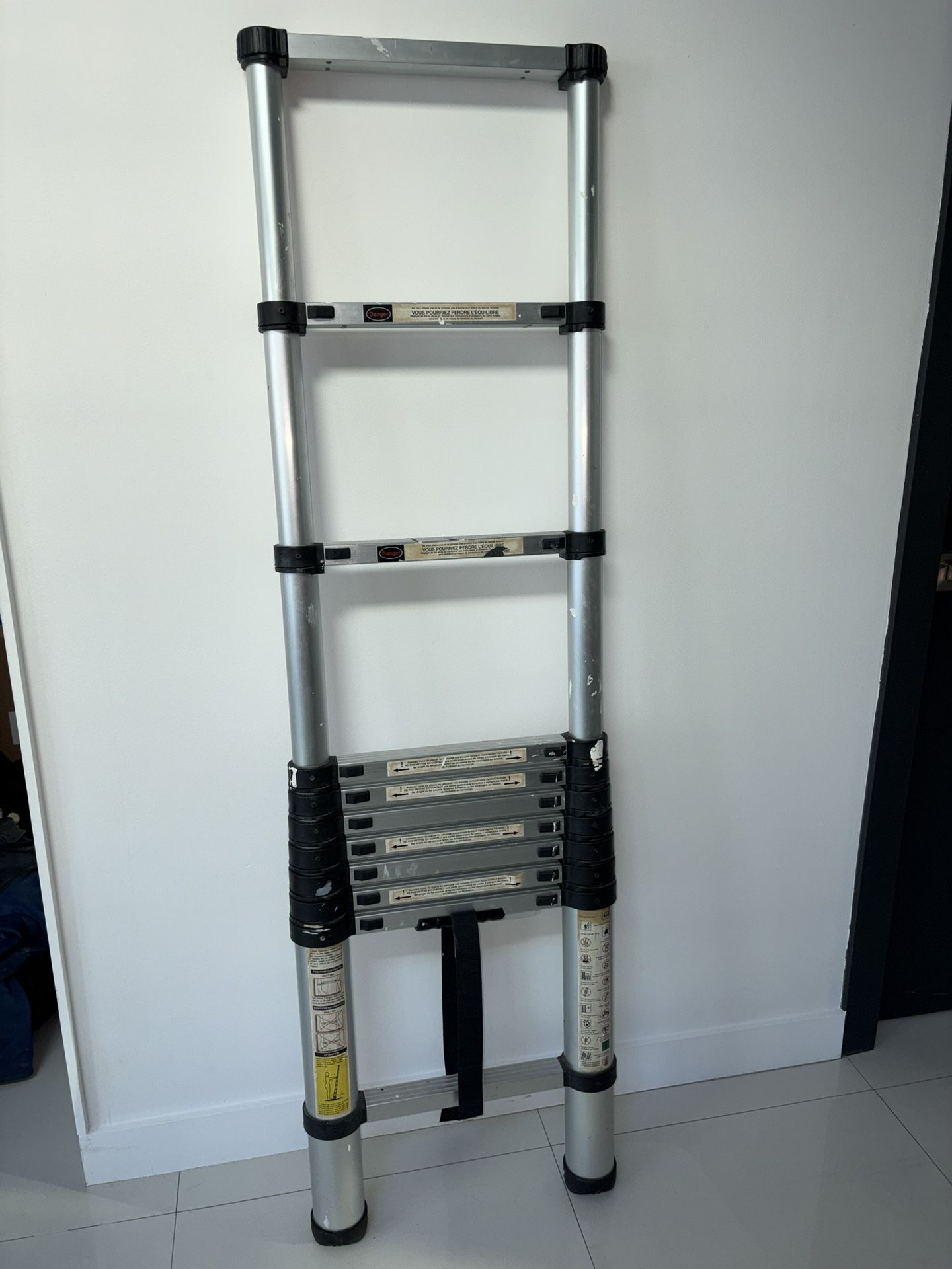 Stretchable Ladder