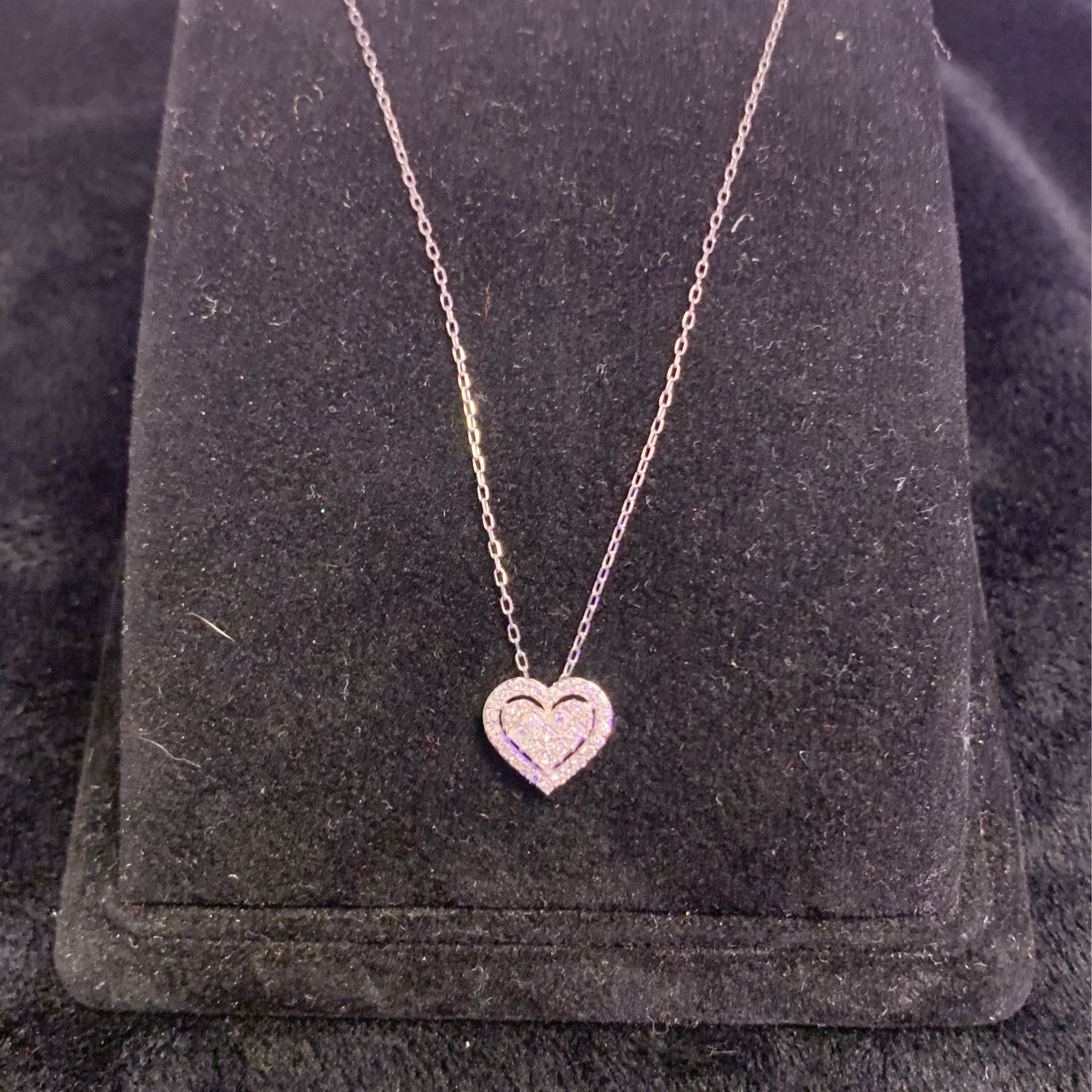 White Gold Necklace W/ Diamond Heart shaped Pendant 