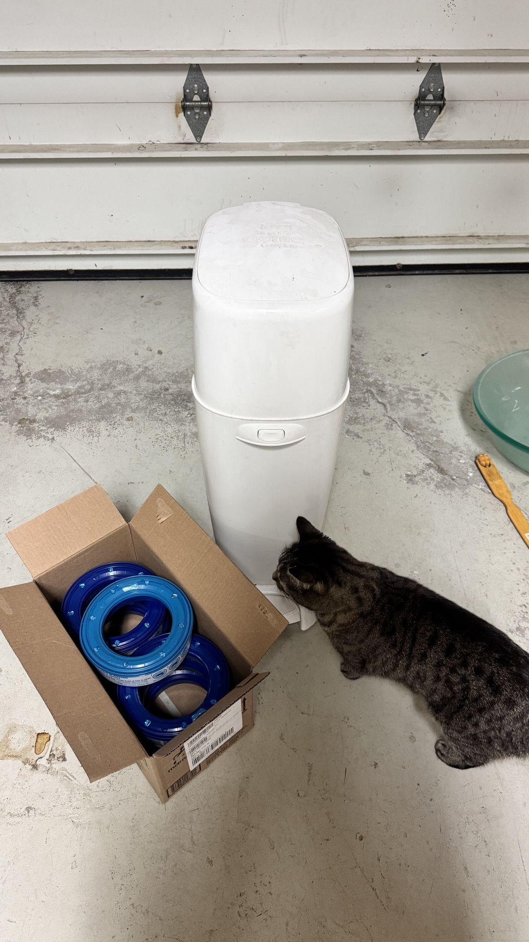 Diaper Genie Complete + Refills