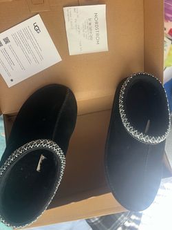 Uggs size 3