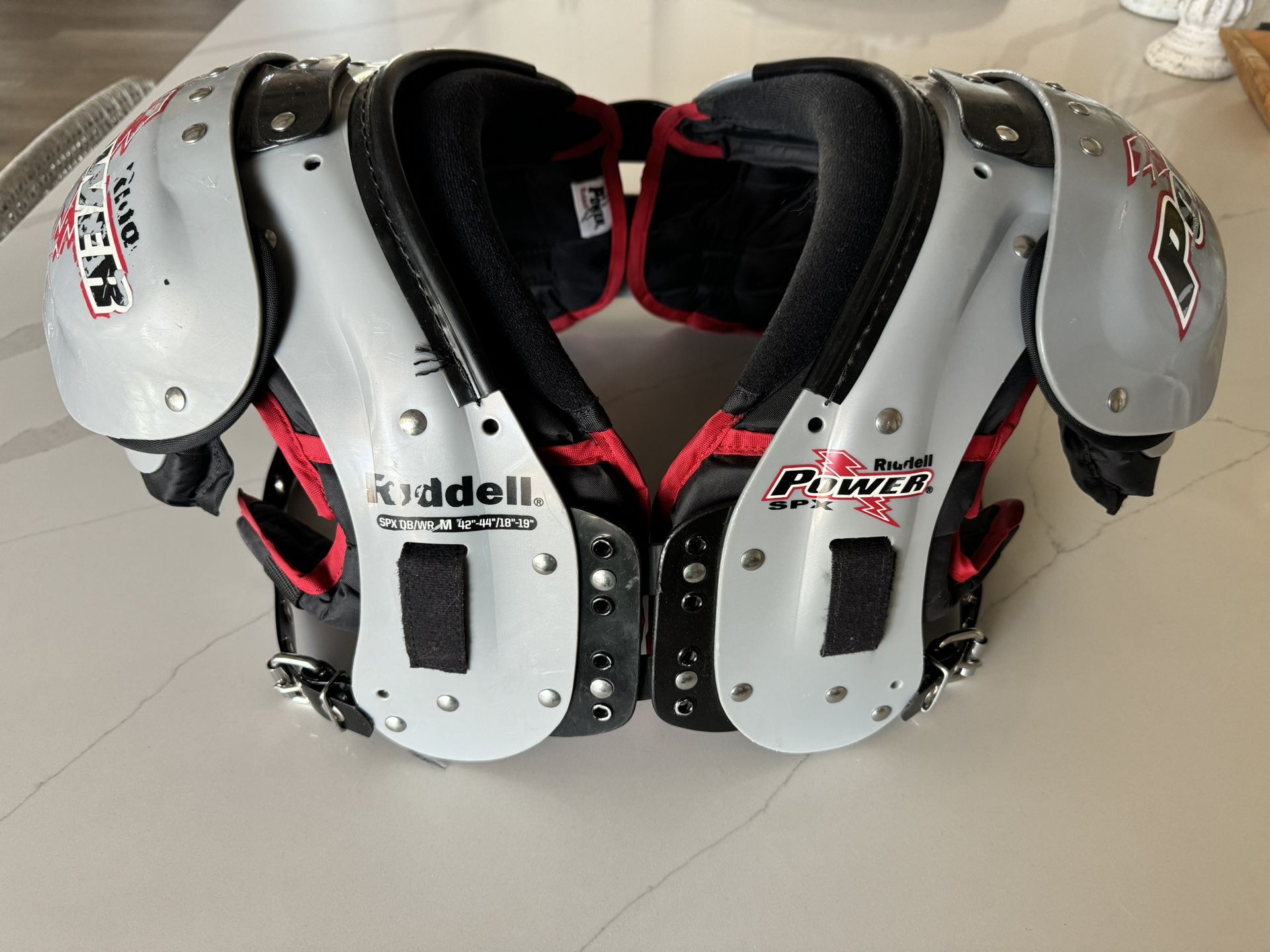 Riddell Varsity SPX Football Shoulder Pads for Sale in Peoria, AZ