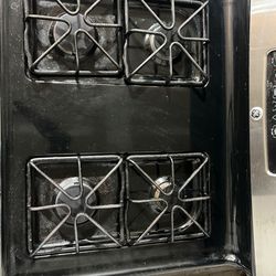 4 Burner Gas Stove