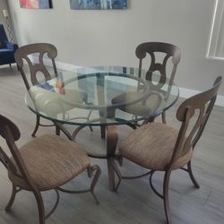 Kitchen Table 4 Chairs