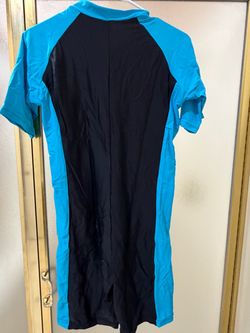 Two-Tone Short Sleeve Swimsuit