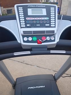Free Delivery 🚚 to Your Garage/Door Like New Proform Treadmill