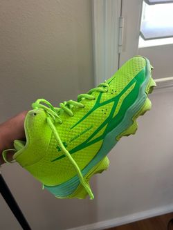 Under Armour Boys Football Cleats Size 5.5