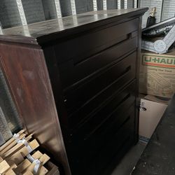Free Furniture