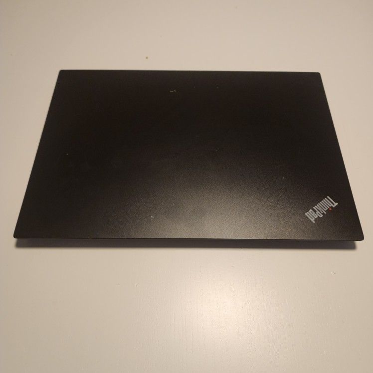 THINKPAD LENOVO E580 laptop 15.6-inch
INTEL CORE I3-7020U 2.30GHZ
4GB RAM - 240GB SSD
Windows 11 pro. Microsoft office installed. Nothing wrong. *
