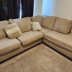 Sectional Couch 